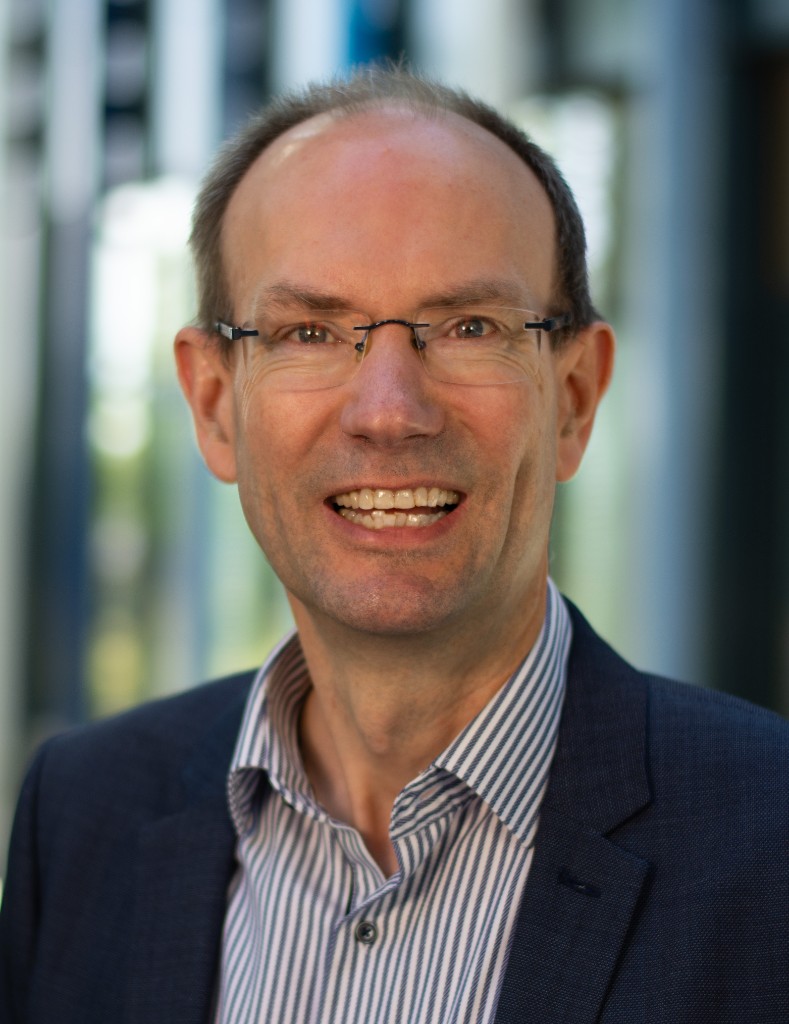 Prof. Olaf Bruch